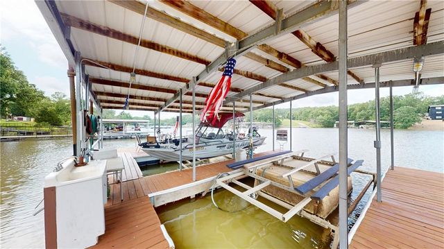 28723 Mistletoe Avenue, Warsaw, MO 65355