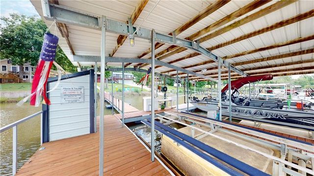 28723 Mistletoe Avenue, Warsaw, MO 65355