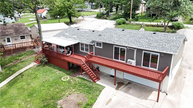 28723 Mistletoe Avenue, Warsaw, MO 65355