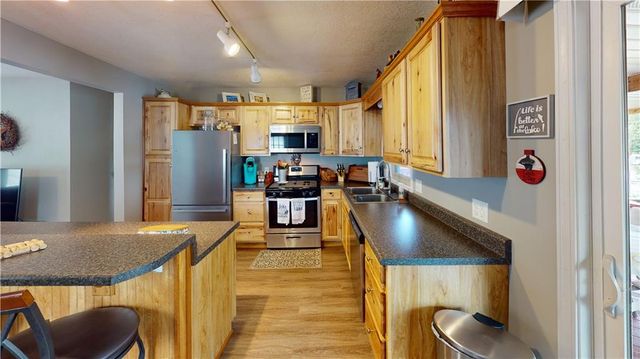 28723 Mistletoe Avenue, Warsaw, MO 65355