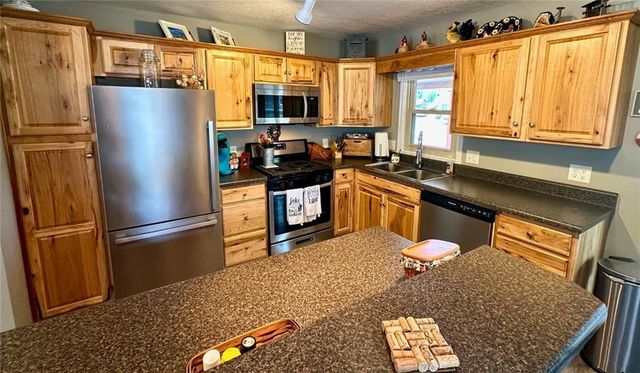 28723 Mistletoe Avenue, Warsaw, MO 65355