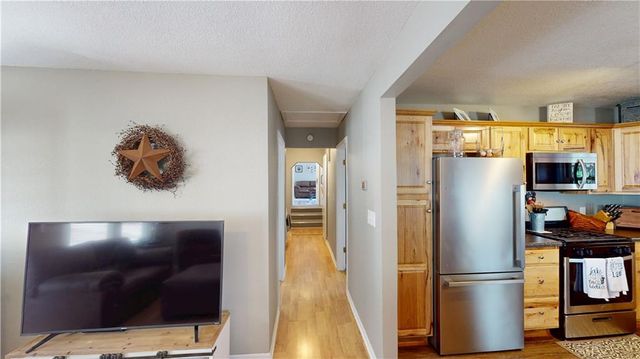 28723 Mistletoe Avenue, Warsaw, MO 65355