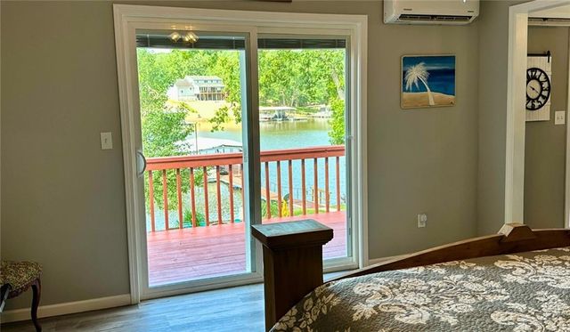 28723 Mistletoe Avenue, Warsaw, MO 65355
