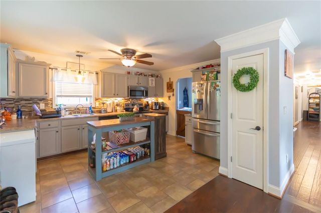 3789 Collard Valley Road, Cedartown, GA 30125