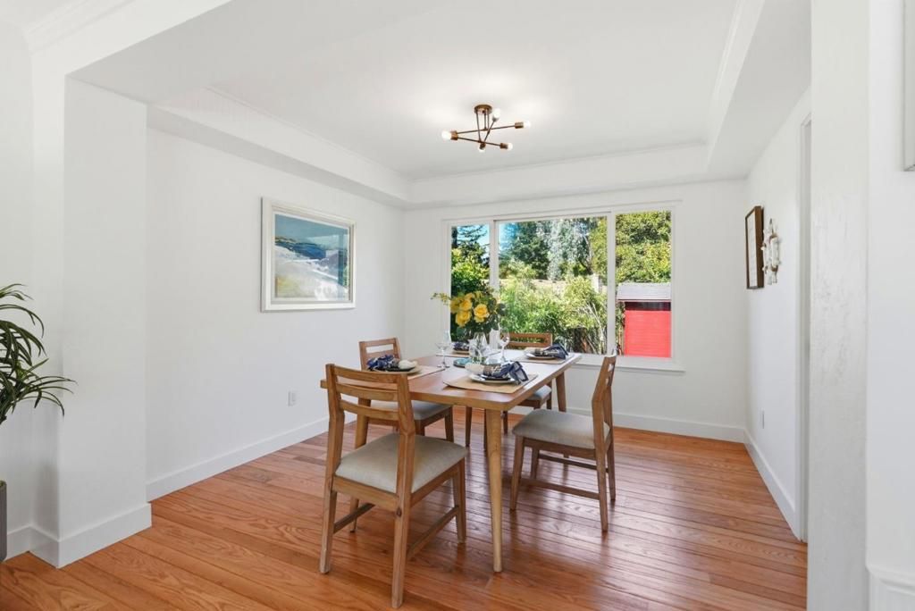 Image 17 of property listing at 1276 Larch Avenue, Moraga, CA 94556