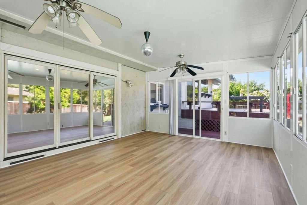 Image 34 of property listing at 1276 Larch Avenue, Moraga, CA 94556