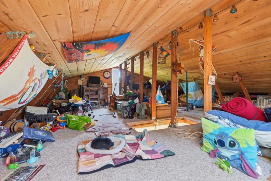 Image 37 of property listing at 1276 Larch Avenue, Moraga, CA 94556
