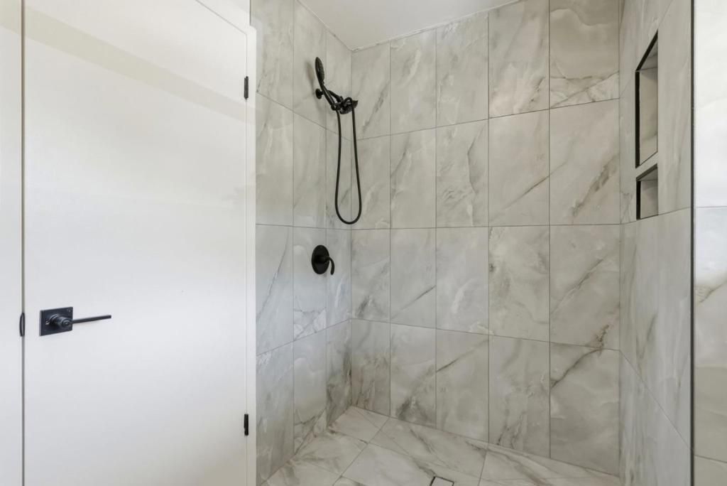 Image 41 of property listing at 1276 Larch Avenue, Moraga, CA 94556