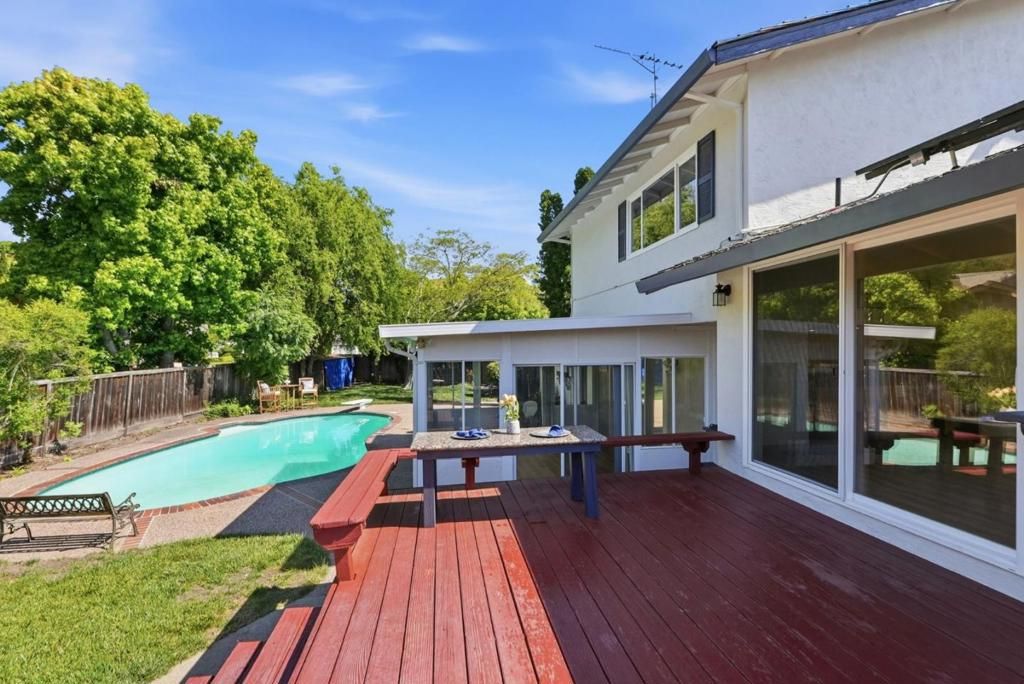 Image 52 of property listing at 1276 Larch Avenue, Moraga, CA 94556