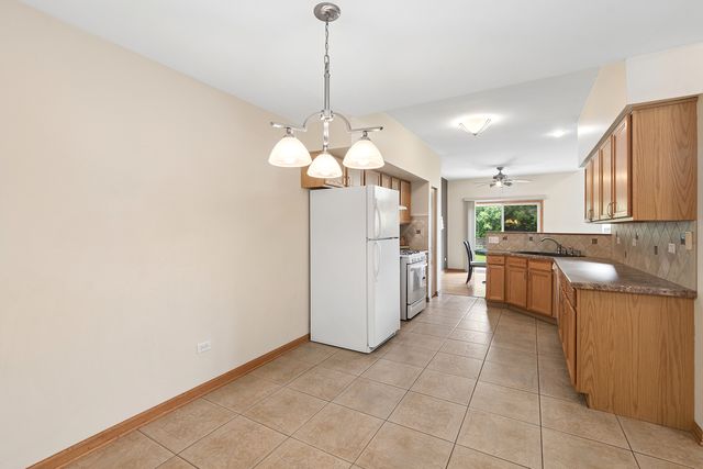 14908 W Victoria Crossing 14908, Lockport, IL 60441