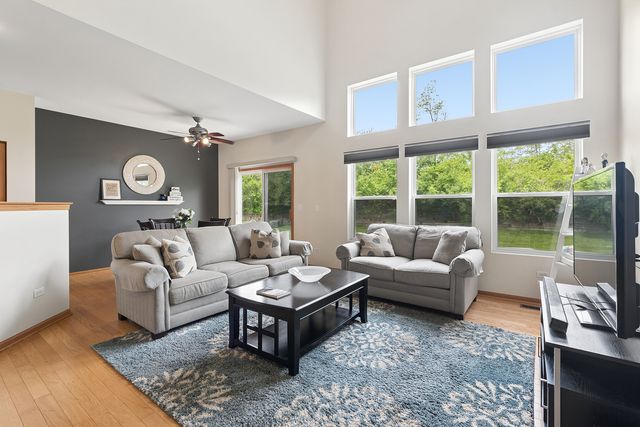14908 W Victoria Crossing 14908, Lockport, IL 60441