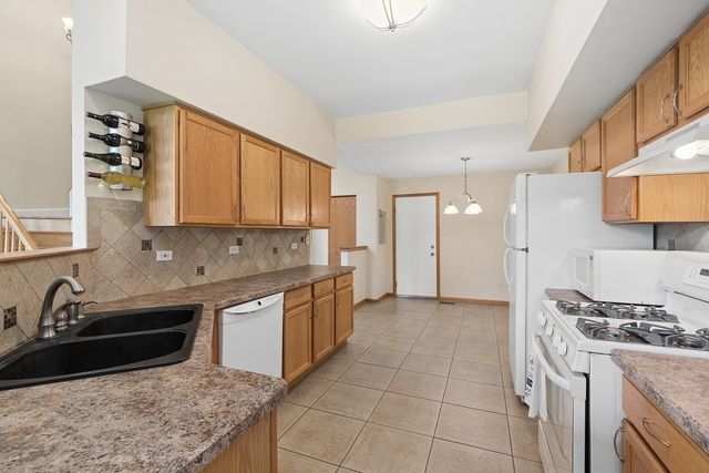14908 W Victoria Crossing 14908, Lockport, IL 60441