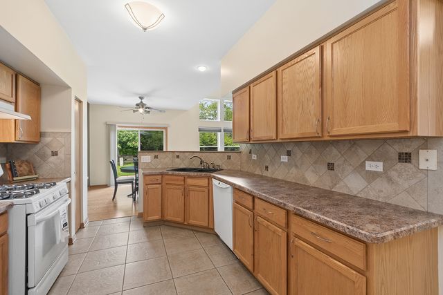 14908 W Victoria Crossing 14908, Lockport, IL 60441