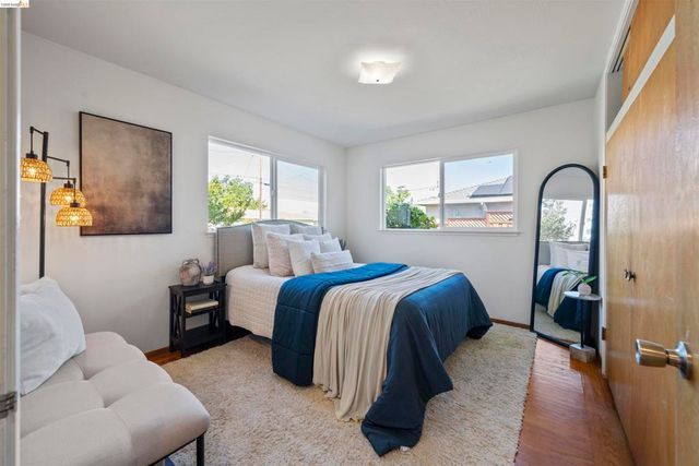 1148 Hillcrest Ct, Livermore, CA 94550