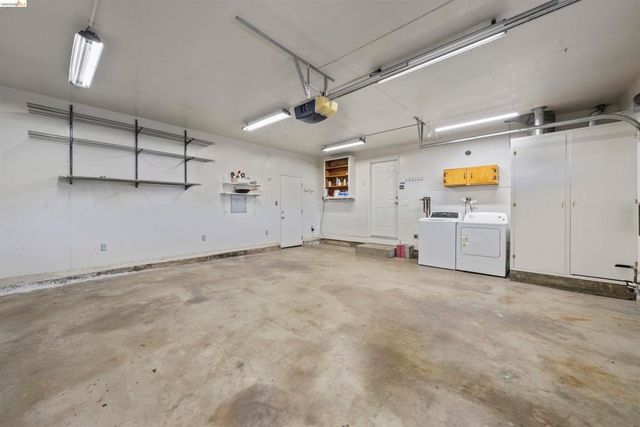 1148 Hillcrest Ct, Livermore, CA 94550