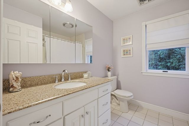 25 Erin Way, Holliston, MA 01746