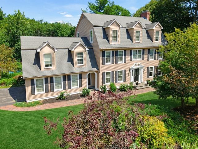 25 Erin Way, Holliston, MA 01746