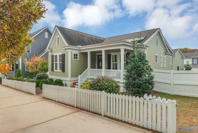 53 Hillcrest Avenue NW, Huntsville, AL 35806