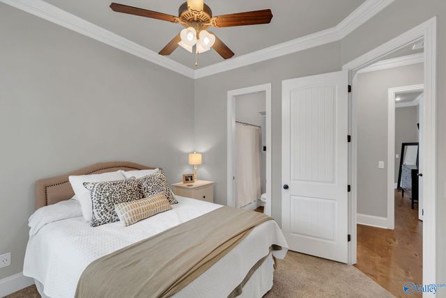 53 Hillcrest Avenue NW, Huntsville, AL 35806