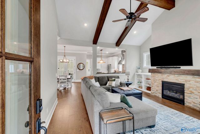 53 Hillcrest Avenue NW, Huntsville, AL 35806