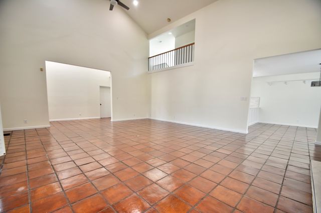 502 Oakland Hills Lane, Kerrville, TX 78028