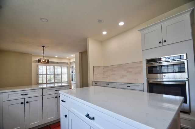 502 Oakland Hills Lane, Kerrville, TX 78028