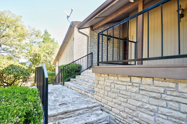 502 Oakland Hills Lane, Kerrville, TX 78028