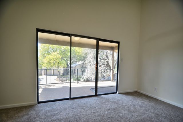 502 Oakland Hills Lane, Kerrville, TX 78028