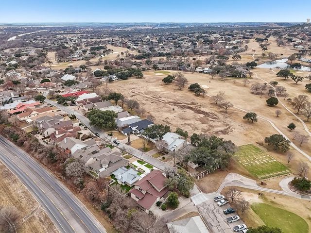 502 Oakland Hills Lane, Kerrville, TX 78028