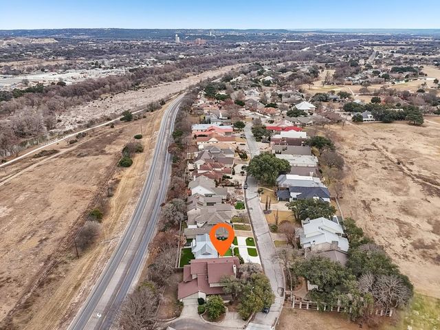 502 Oakland Hills Lane, Kerrville, TX 78028