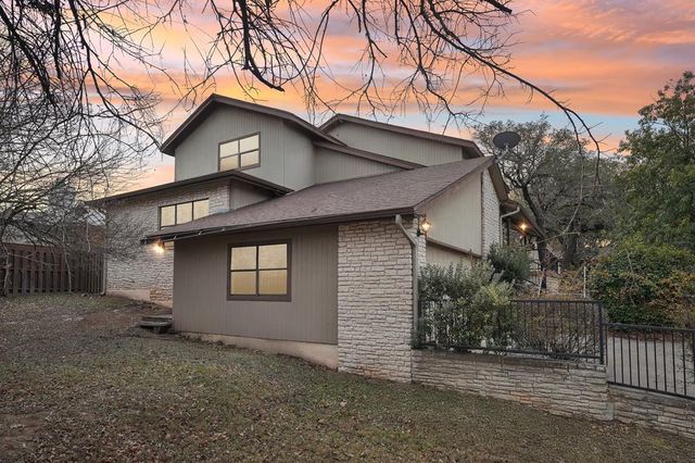 502 Oakland Hills Lane, Kerrville, TX 78028