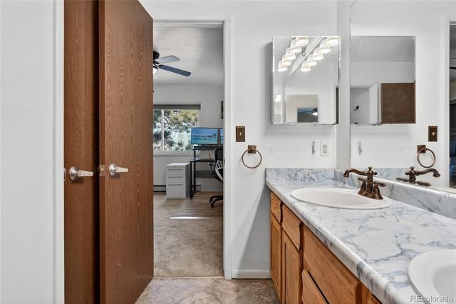 2512 S Worchester Court C, Aurora, CO 80014