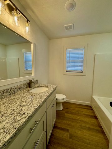 2250 Hunter Drive, Pea Ridge, AR 72751