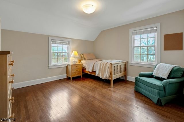 49 Norwood Ave, Summit City, NJ 07901