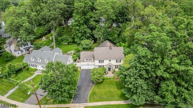 49 Norwood Ave, Summit City, NJ 07901