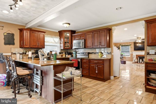 97 TRIANGLE LN, Willingboro, NJ 08046