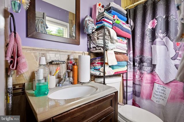 97 TRIANGLE LN, Willingboro, NJ 08046
