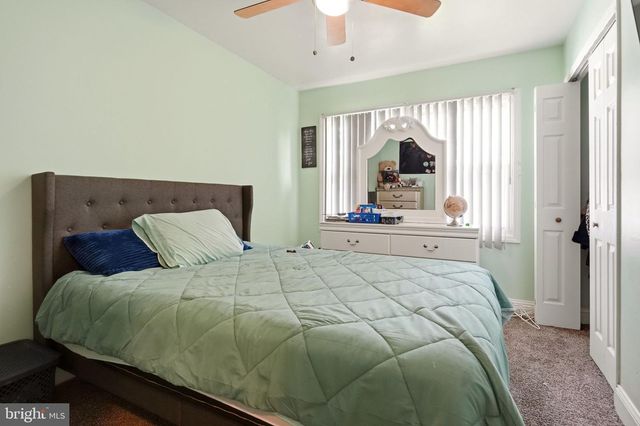 97 TRIANGLE LN, Willingboro, NJ 08046