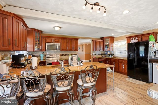 97 TRIANGLE LN, Willingboro, NJ 08046