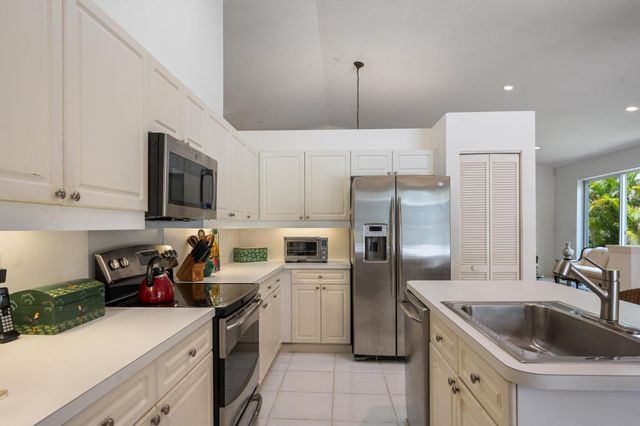 4362 Kensington Park Way, Lake Worth, FL 33449