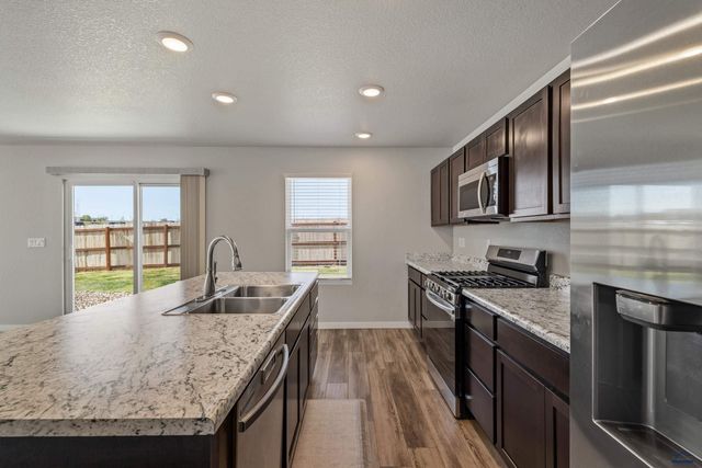 404 HENRY POTTER RD, Box Elder, SD 57719