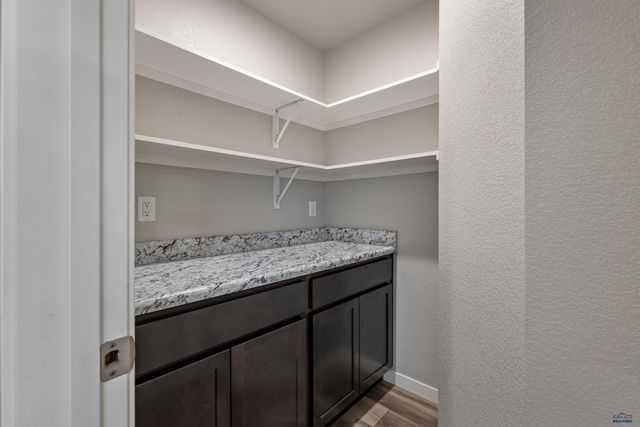 404 HENRY POTTER RD, Box Elder, SD 57719