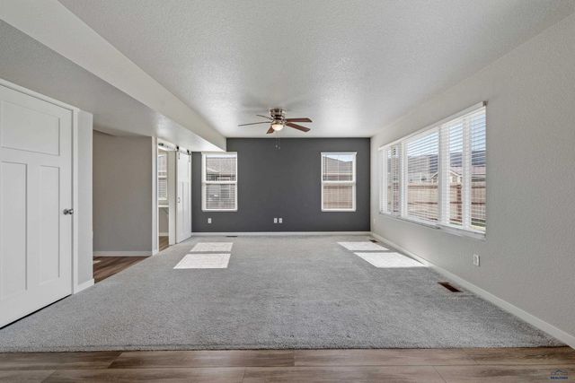 404 HENRY POTTER RD, Box Elder, SD 57719