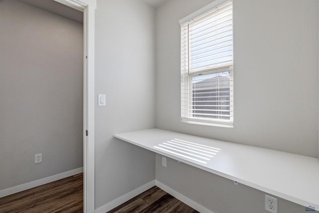 404 HENRY POTTER RD, Box Elder, SD 57719