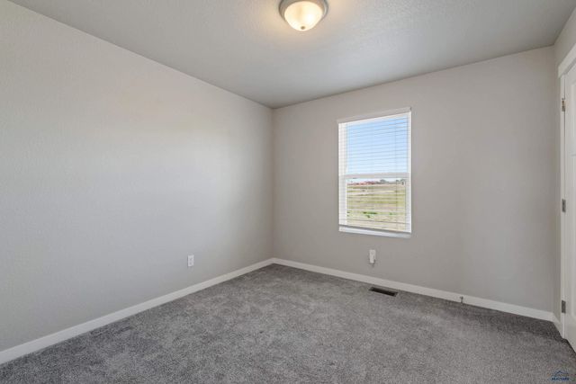 404 HENRY POTTER RD, Box Elder, SD 57719