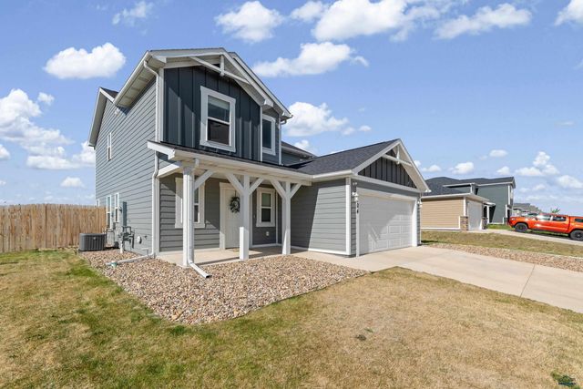 404 HENRY POTTER RD, Box Elder, SD 57719