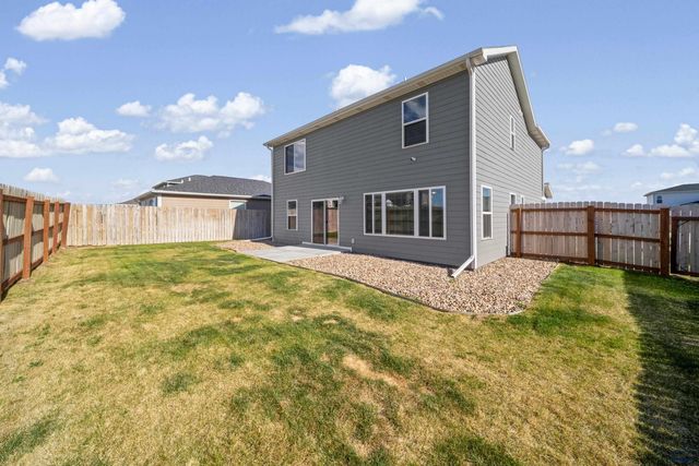 404 HENRY POTTER RD, Box Elder, SD 57719