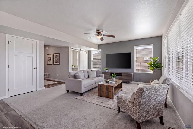 404 HENRY POTTER RD, Box Elder, SD 57719