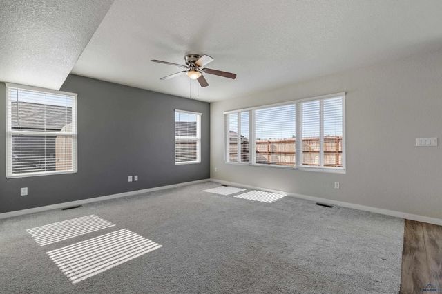 404 HENRY POTTER RD, Box Elder, SD 57719