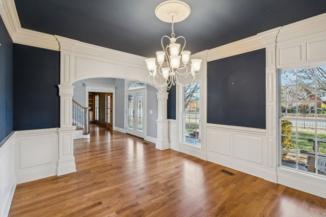 2356 Saint Andrews Dr, Murfreesboro, TN 37128